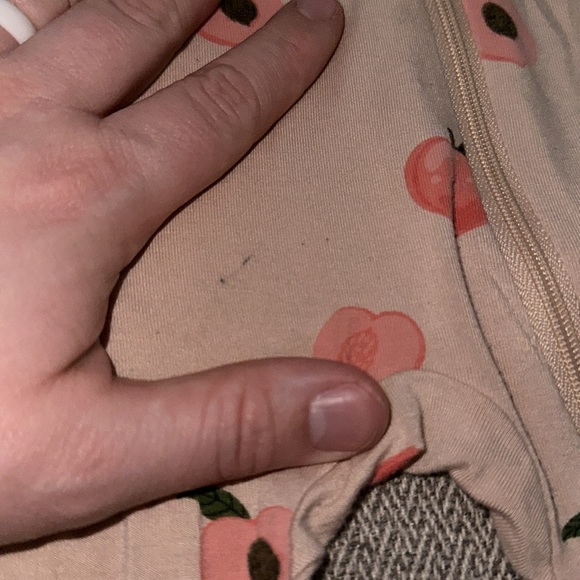 🌻reduced🌻Kyte peach zippered footie - Picture 2 of 3